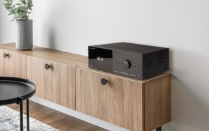 Anthem AVM 90 A/V Preamplifier/Processor