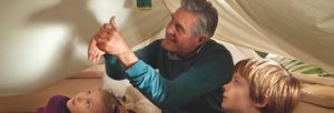 The use of hearing aids extends life expectancy