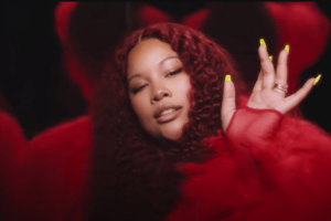Shygirl publica “F@k€” junto al productor Kingdom