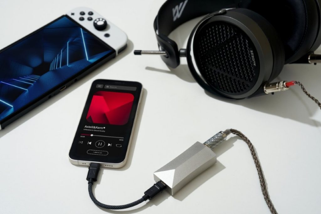 Astell&Kern AK HC4 Portable Headphone Amplifier with USB DAC