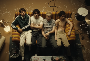 Carolina Durante chooses strings and winds for her new adventure