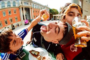 Perdón y Aiko el grupo unen fuerzas en “Tiempo libre”