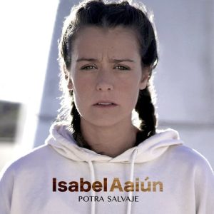 'Wild filly' by falconer Isabel Aaiún, new hit in Spain