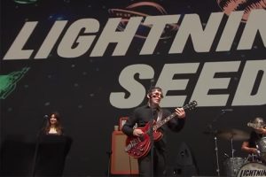 Lighting Seeds celebran gira de treinta y cinco aniversario