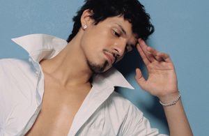 Omar Apollo: «What happened in Palestine is a genocide, and we artists are here to speak out on things like that»