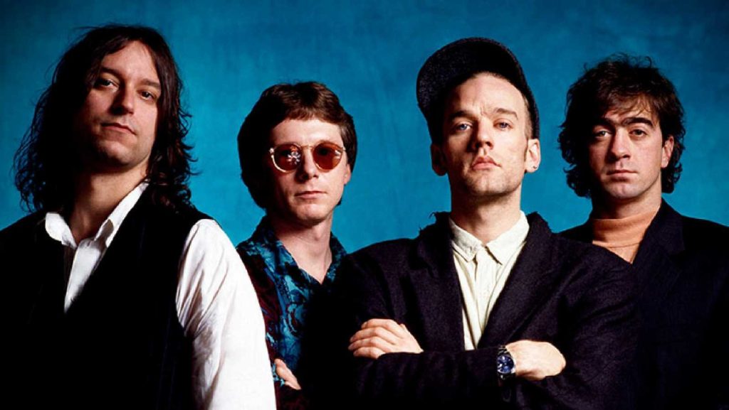 REM play together after 17 years, but "they will not return"