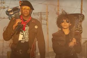 Tom Morello junto a su hijo, manteniendo la llama de RATM