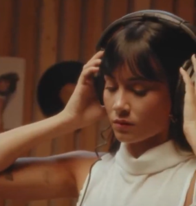 Aitana will show her "day to day life" in a new Netflix docuseries