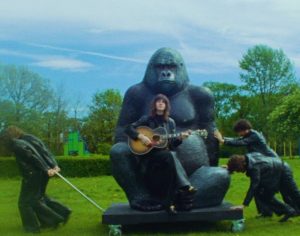 Blossoms in 'Desperately Seeking Gary'