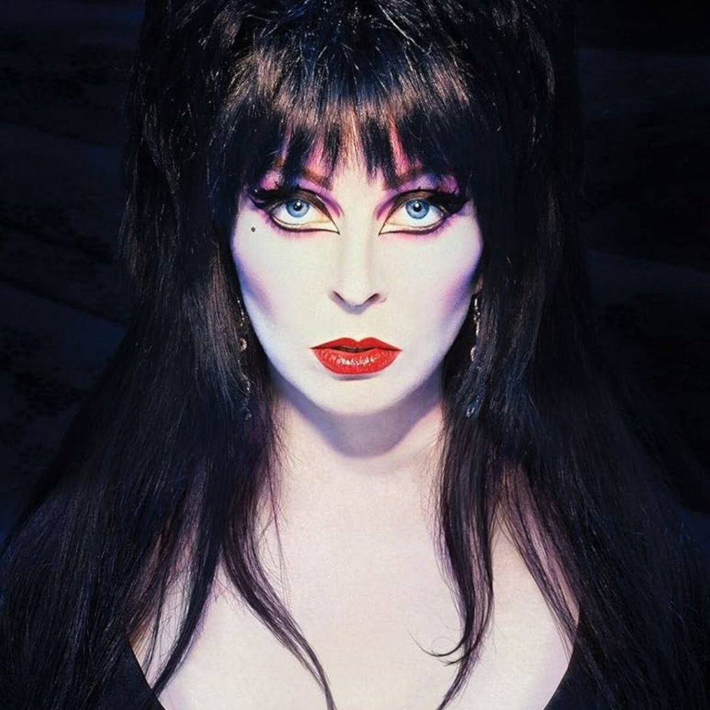 Ariana Grande saves her "beef" with "Elvira" by asking for forgiveness