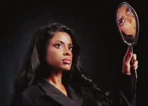 Debbii Dawson approaches ABBA to survive in 'Happy World'