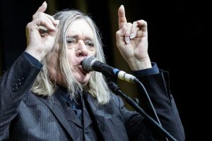 Einstürzende Neubauten survive meeting Nick Cave in Barcelona
