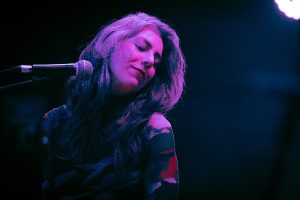 Julia Holter live: between mysticism and epic