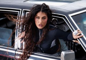 Queralt Lahoz pays tribute to herself to the rhythm of cumbia