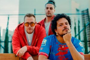 Çantamarta's fun 'Pasarela' explores migrant sentiment