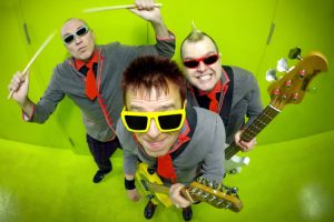 The Toy Dolls, The Selecter... Primeros nombres del Mondra & Roll