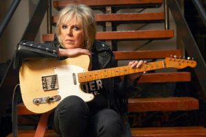Gira estatal de Lucinda Williams en junio