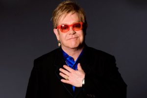 Elton John respalda a McCartney en su lucha contra la IA y los derechos de autor