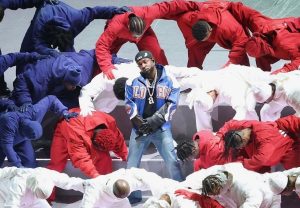 Kendrick Lamar sweeps lists and audiences; Noel Gallagher questions