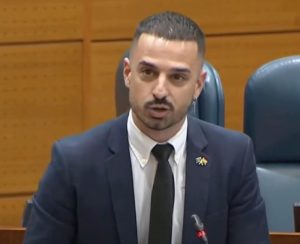 Rivero (PSOE) A Ayuso (PP): "A diva doesn't step on anyone to shine"