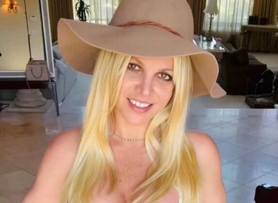 We continue talking about Britney Spears in a traitist