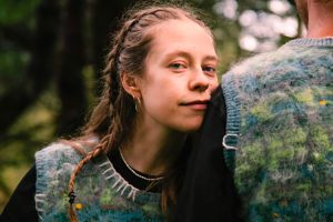 Anna B Savage visitará Madrid y Barcelona este próximo abril