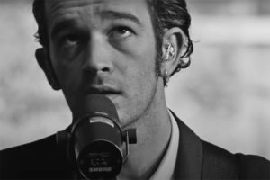 Matty Healy (The 1975) comparte una amplia lista con sus discos favoritos