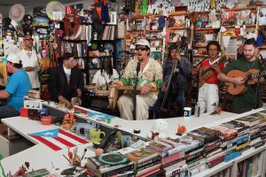Bad Bunny y su banda, nuevos protagonistas de Tiny Desk
