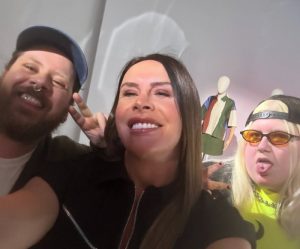 Karla Sofía Gascón, I'm a pringada and Junior Healy come together