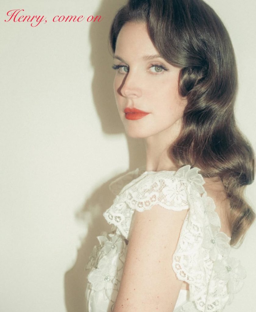 Lana del Rey again changed the title of his album, which "will not arrive on time"