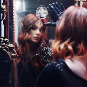 Leire announces single; The ear "record CD" with Amaia Montero?