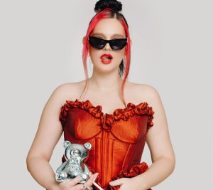 Deteresa ligates to the "neighbor of Bea" in his rumbita