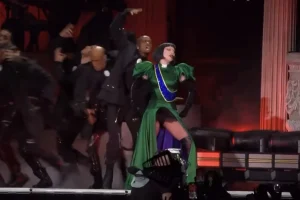 Lady Gaga reúne a más de dos millones de personas en Copacabana