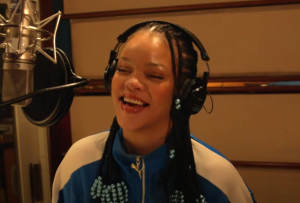 Rihanna spears new music this Friday ... for 'The Smurfs'