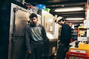 Estrenamos “tiempo atrás”, homenaje de Vangoura a Her's