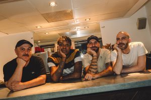 Parquesvr rinden tributo a Triángulo de Amor Bizarro