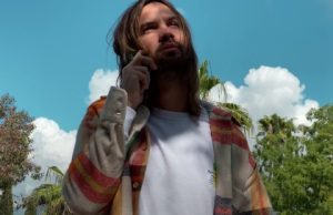 Tame Impala advances his change to the house in Barcelona
