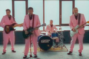 Estrenamos el videoclip de “Coches Caros” de El Capitán Elefante