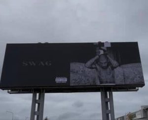 Justin Bieber publishes by surprise 'Swag' and plans another album