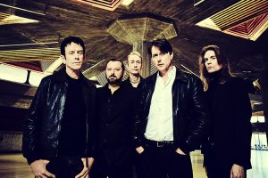 Suede estrena single inspirado en España