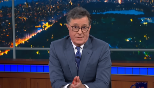 Trump, "delighted" with the cancellation of Colbert's late