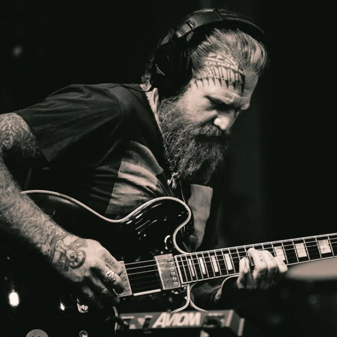 Brent Hinds dies in Mastodon in a motorcycle accident