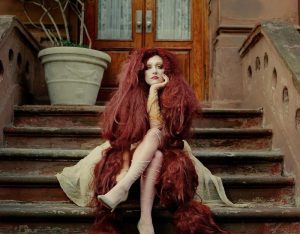 Chappell Roan, between Cranberries and Billy Joel in 'The Subway'