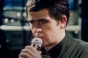 Peter Gabriel publica “Live At Womad 1982” y anuncia otro directo