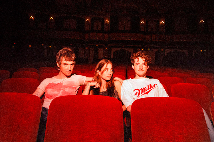 El trío de synth pop Nation Of Language estrena “In Your Head”