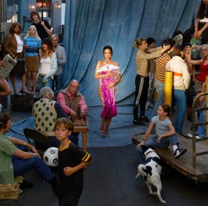 Demi Lovato Dance to forget and presents Portadón