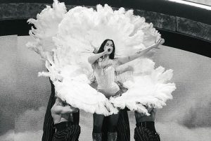 Dua Lipa despide a su manager por boicotear a Kneecap