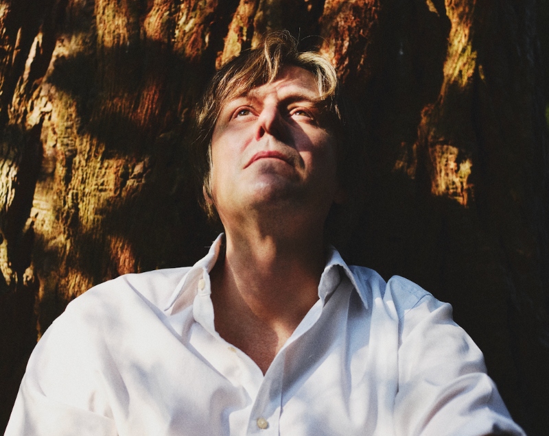 It is a 'relief' that Nacho Vegas continues to explore