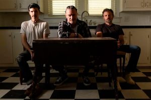 Mike Patton se une a The Avett Brothers para “AVTT/PTTN”