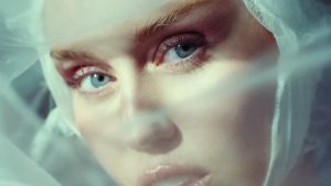 Miley Cyrus dates back to the 'Submit Beautiful' Deluxe